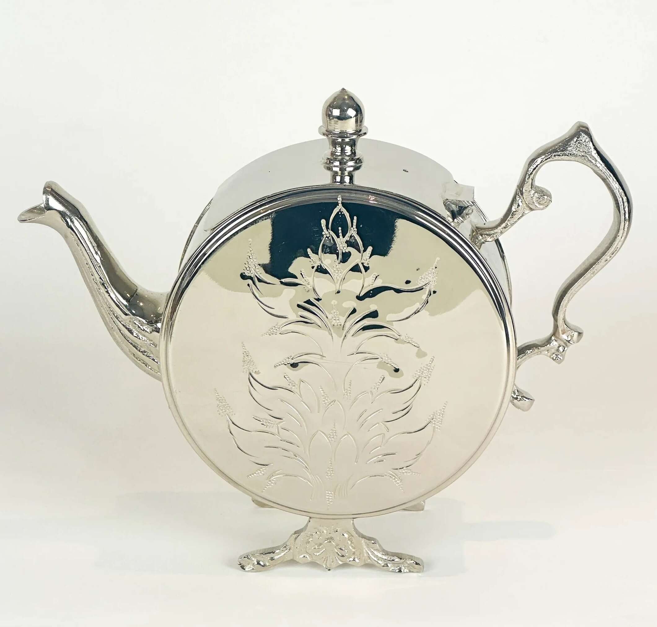 Théière-artisanale-marocaine-de-Fès-argentée-prix-Casablanca-Maroc-coucouMarket
